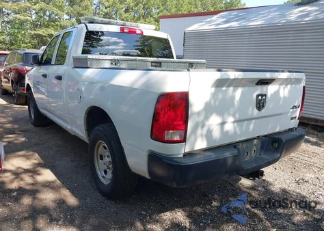 2018 Ram 1500 Tradesman 4X4 6'4 Box z USA, uszkodzony, nr VIN 1C6RR7FG2JS282729